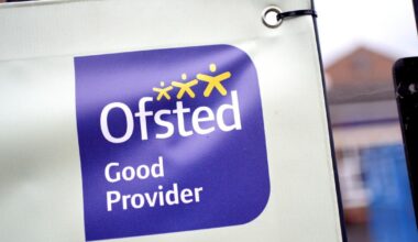 Oldham family centre hits out at Ofsted report criticism