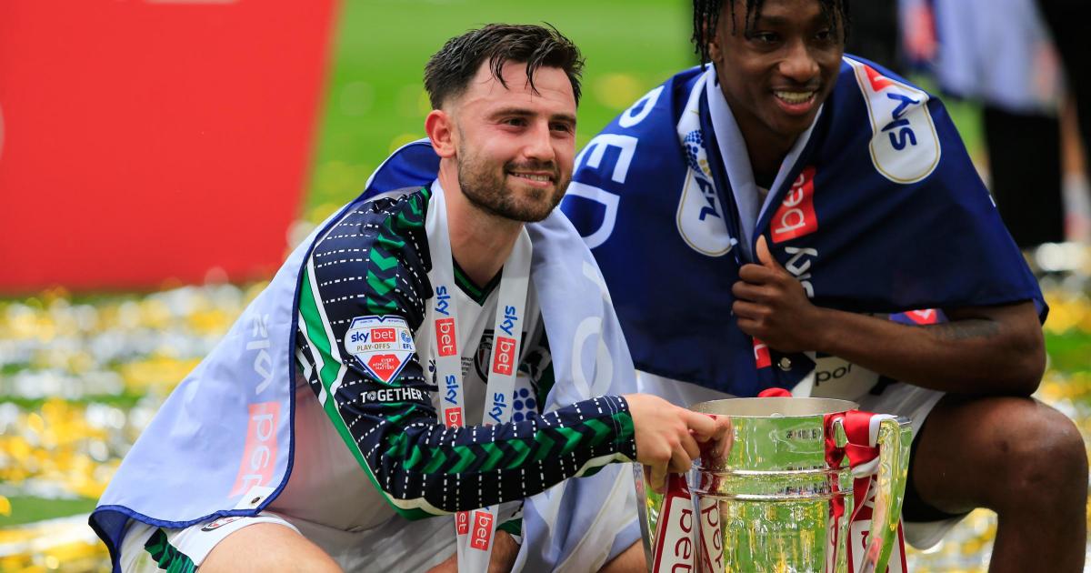 Sunderland and Birmingham in talks over Patrick Roberts loan