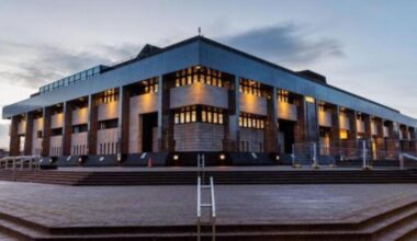 Woman who shouted 'Nazi slogan' in Glasgow found guilty