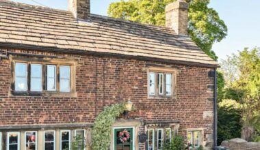 Bradford: Grade II listed cottage on the market for 325k