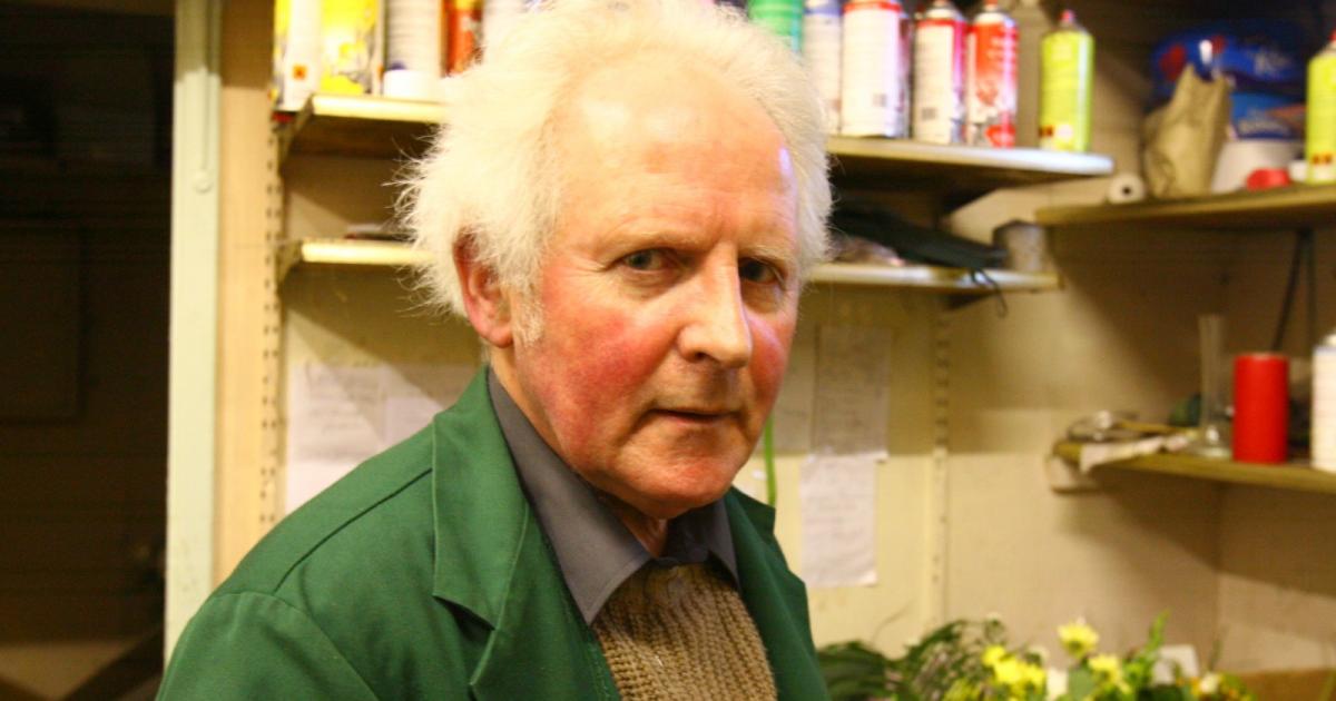 Tributes to Port Glasgow florist and greengrocer who died