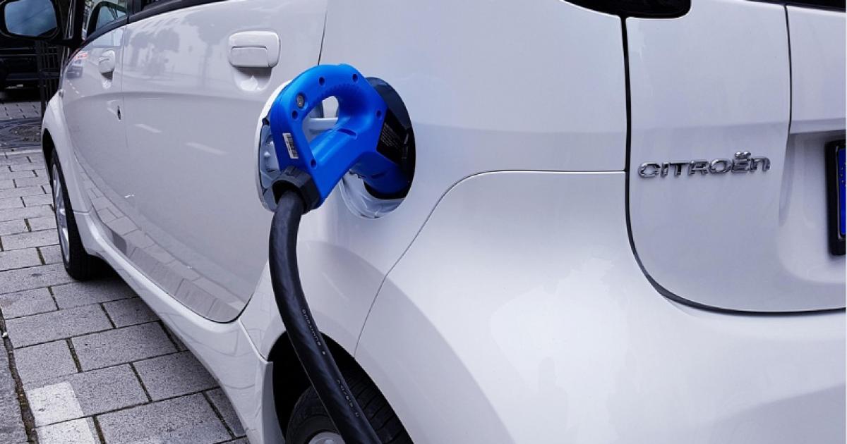 East Lothian trials new pavement EV charging system