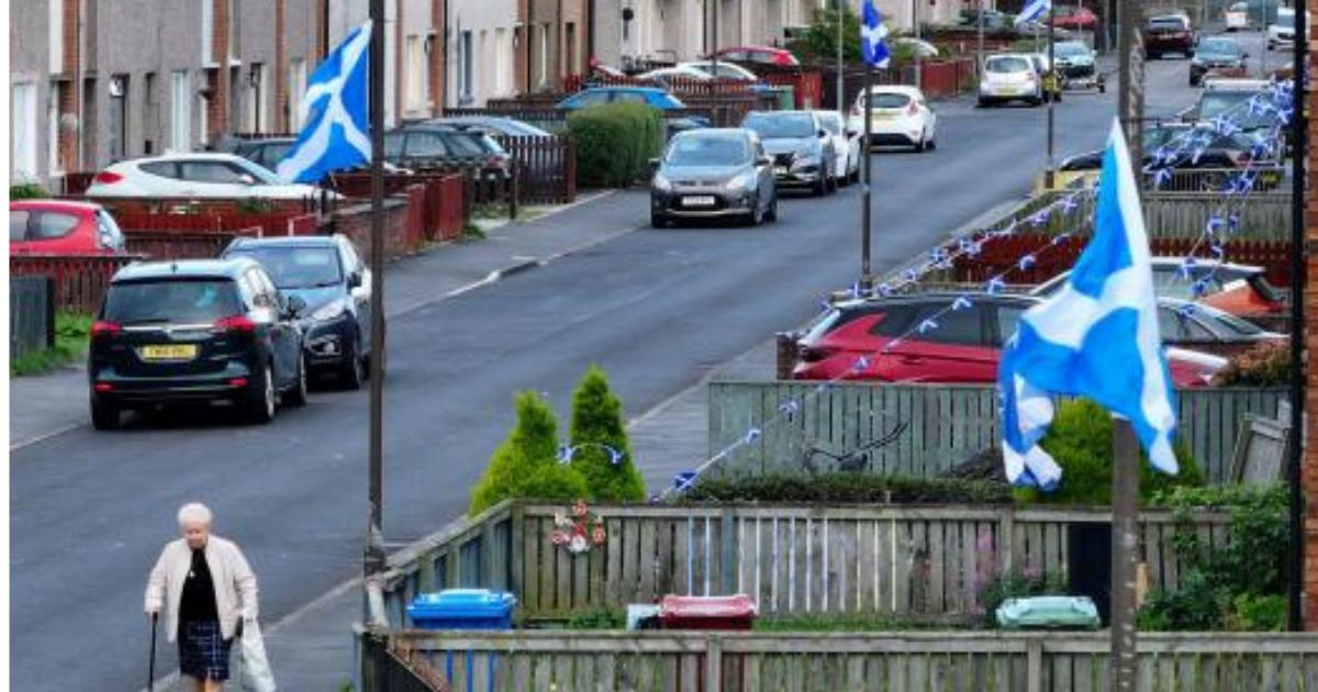 Here's when saltire flags will be removed from Glasgow