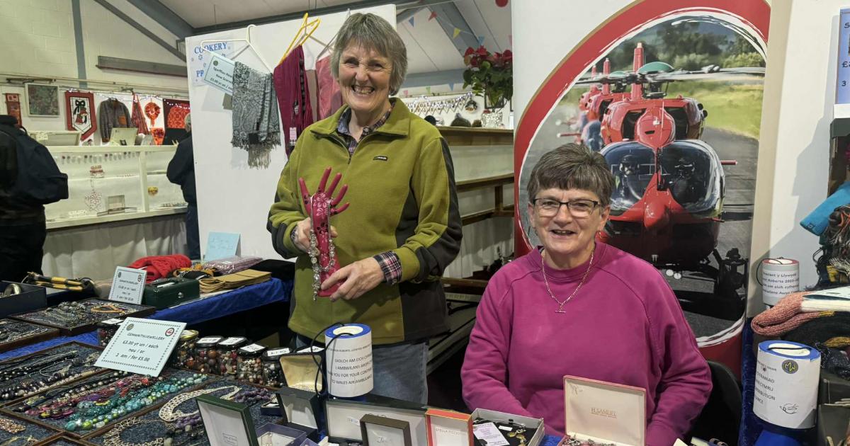 Merched Y Wawr raises £26,000 for Wales Air Ambulance