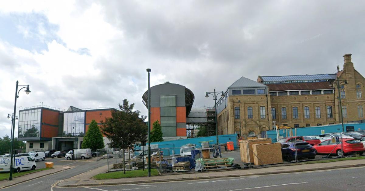 Half Oldham car park may become permit-only on weekdays