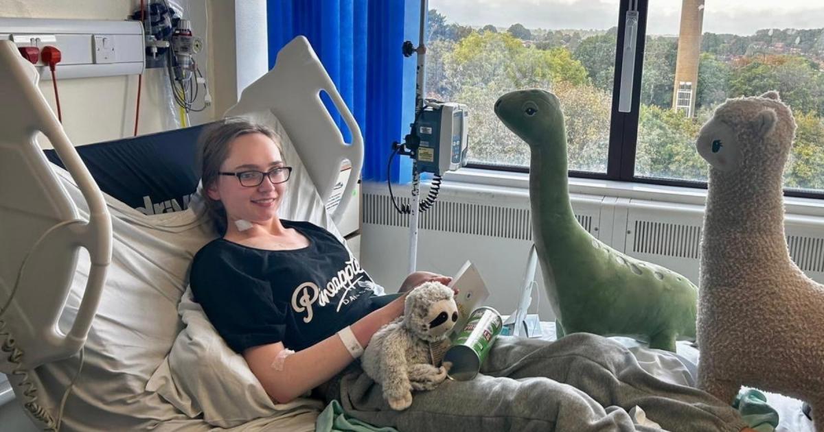 Student thought she had freshers' flu nearly died from meningitis