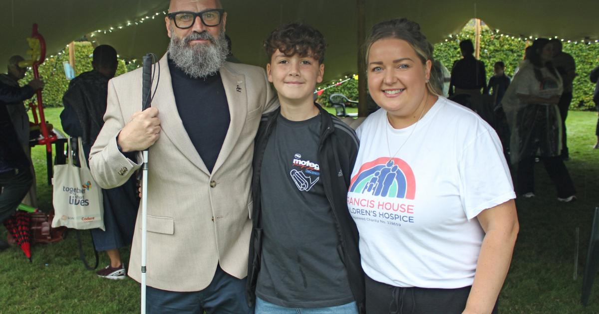 Prestwich poet makes special appearance at hospice