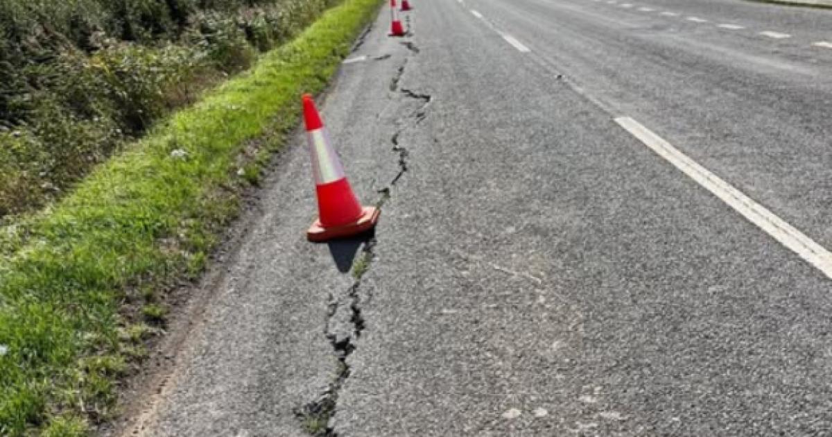 Cracks at South Gloucestershire route near Oldbury-on-Severn