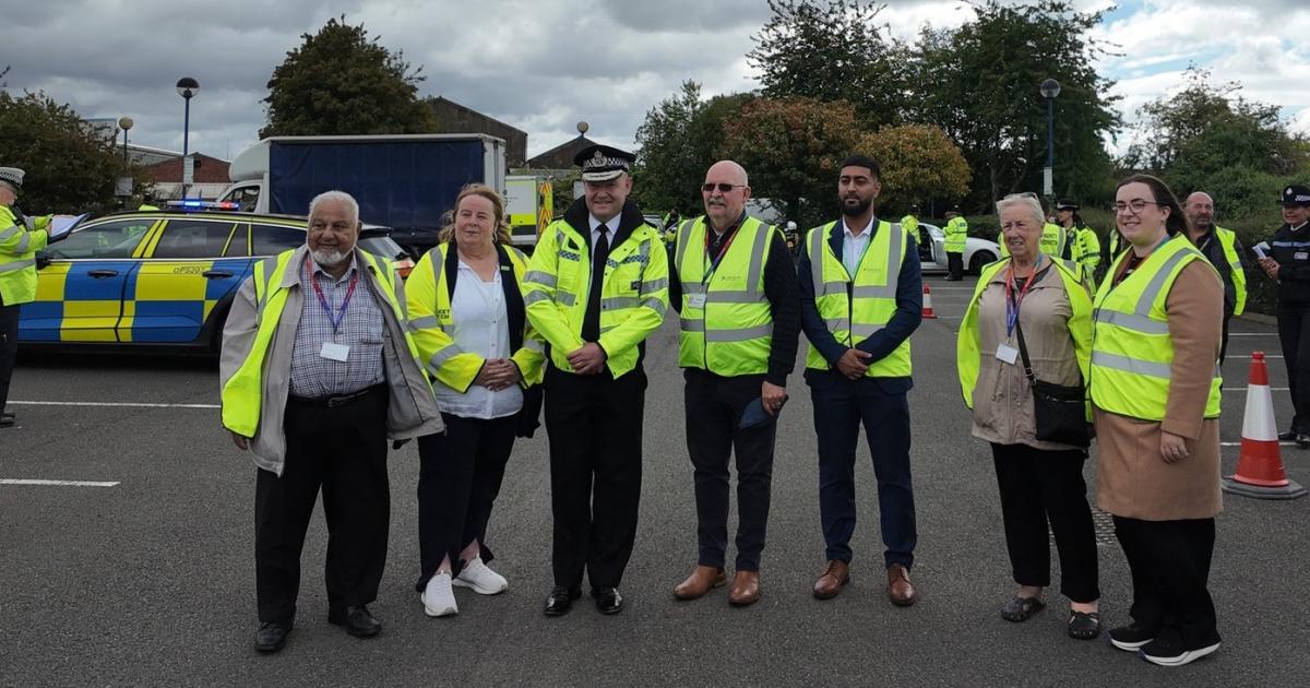 Oldbury: Police arrest two for suspected immigration offences