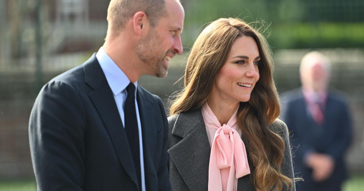William and Kate visit school in Southport