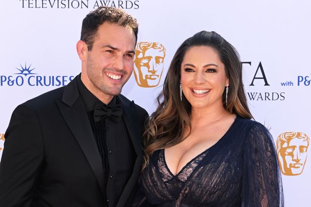 Jeremy Parisi and Kelly Brook 