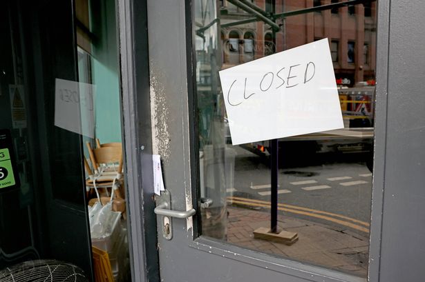 Cinnabon cafe and bakery on Deansgate is close.