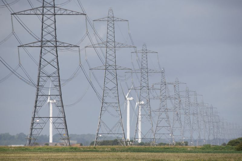 UK energy regulator Ofgem to enforce lower standing charges