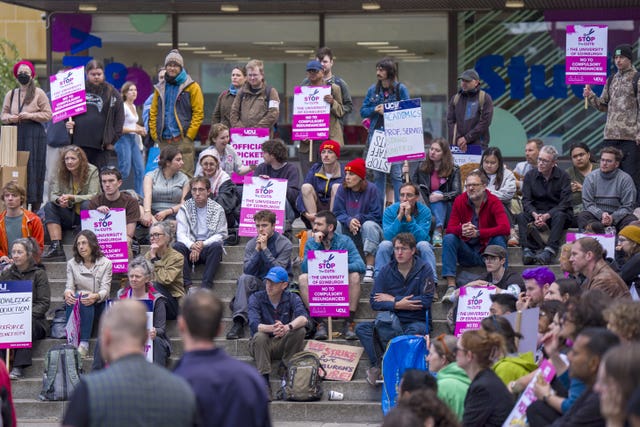 Edinburgh University UCU in industrial action