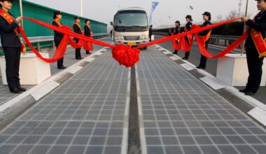 China leads clean energy revolution, but also CO2 pollution, says report | Renewable Energy News