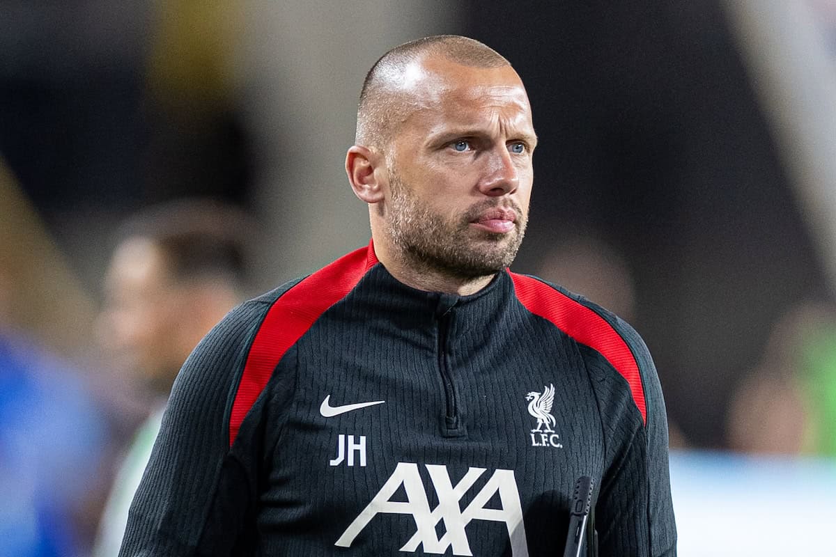 PITTSBURGH - Friday, July 26, 2024: Liverpool's assistant coach John Heitinga during a pre-season friendly match between Liverpool and Real Betis Balompié at the Acrisure Stadium on day three of the club's pre-season tour of the USA. Liverpool won 1-0. (Photo by David Rawcliffe/Propaganda)