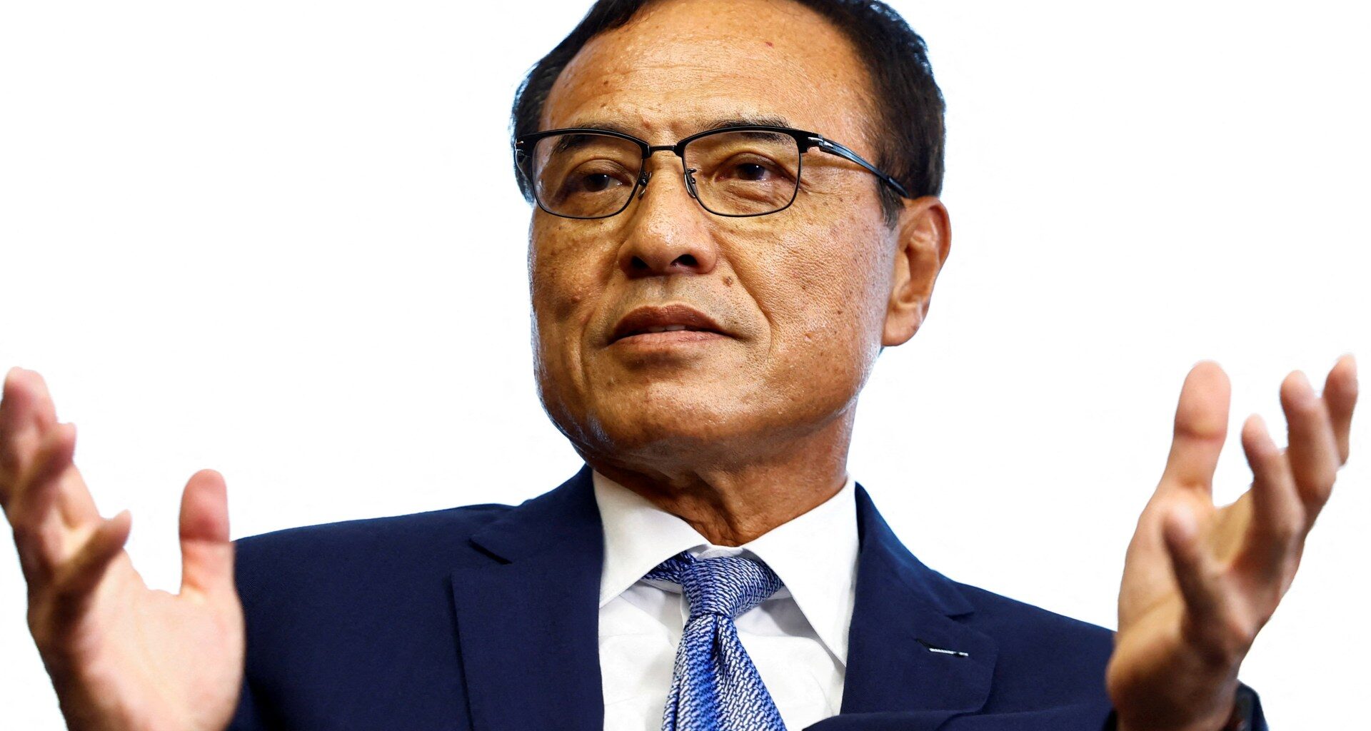 Suntory CEO resigns after purchase of potentially illegal supplements | Business and Economy News