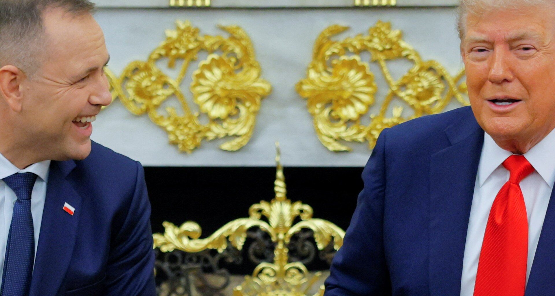 Trump hosts Poland’s Nawrocki, offers more US troops to European ally | Donald Trump News