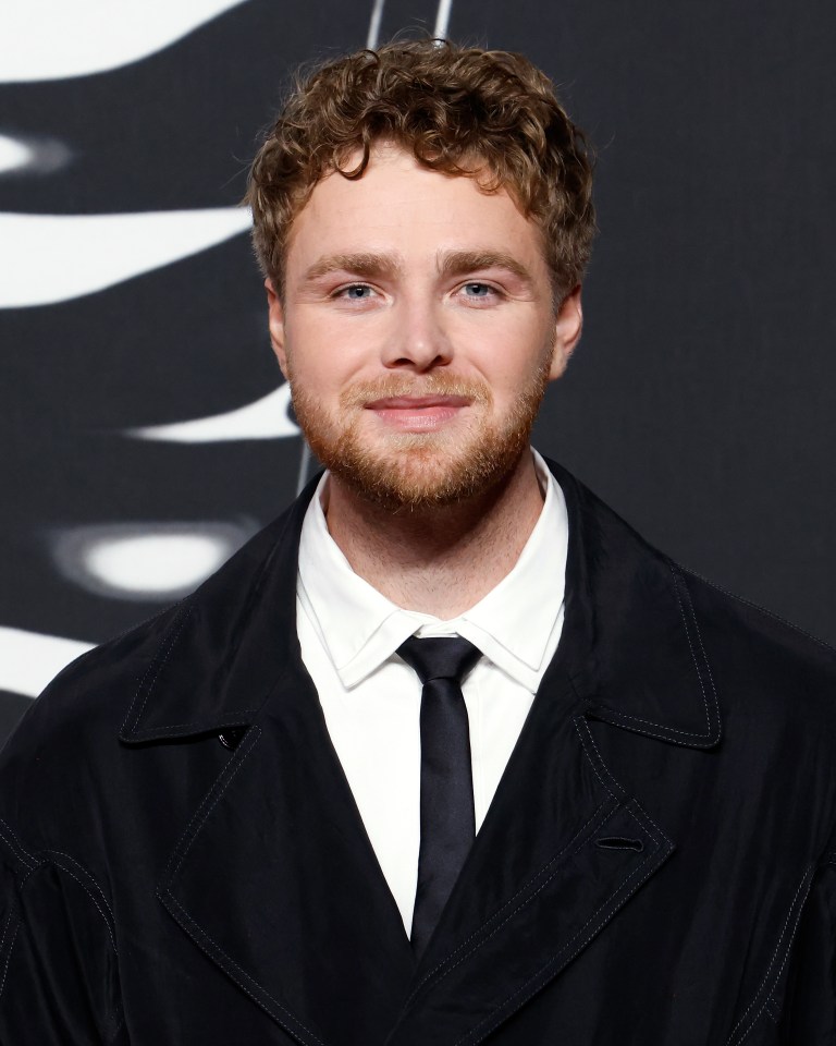 Alex Warren at the 2025 MTV Video Music Awards.