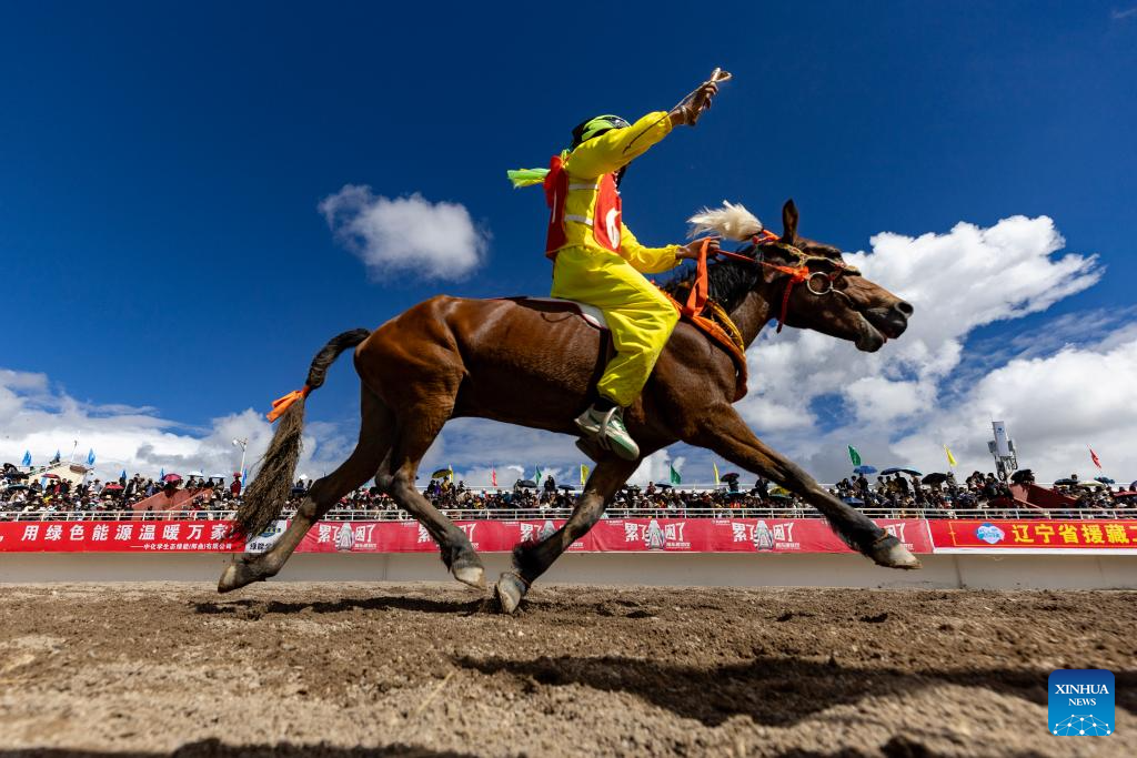 A glimpse of traditional horse racing festival in Nagqu, China's Xizang-Xinhua