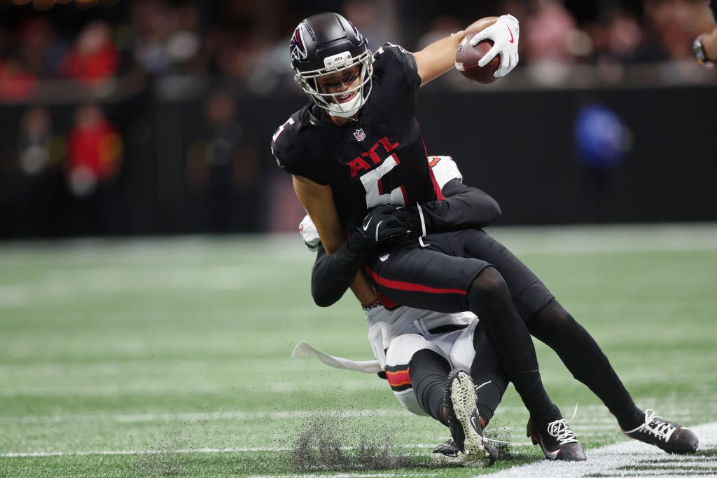 'Sunday Night Football' player props, odds, picks