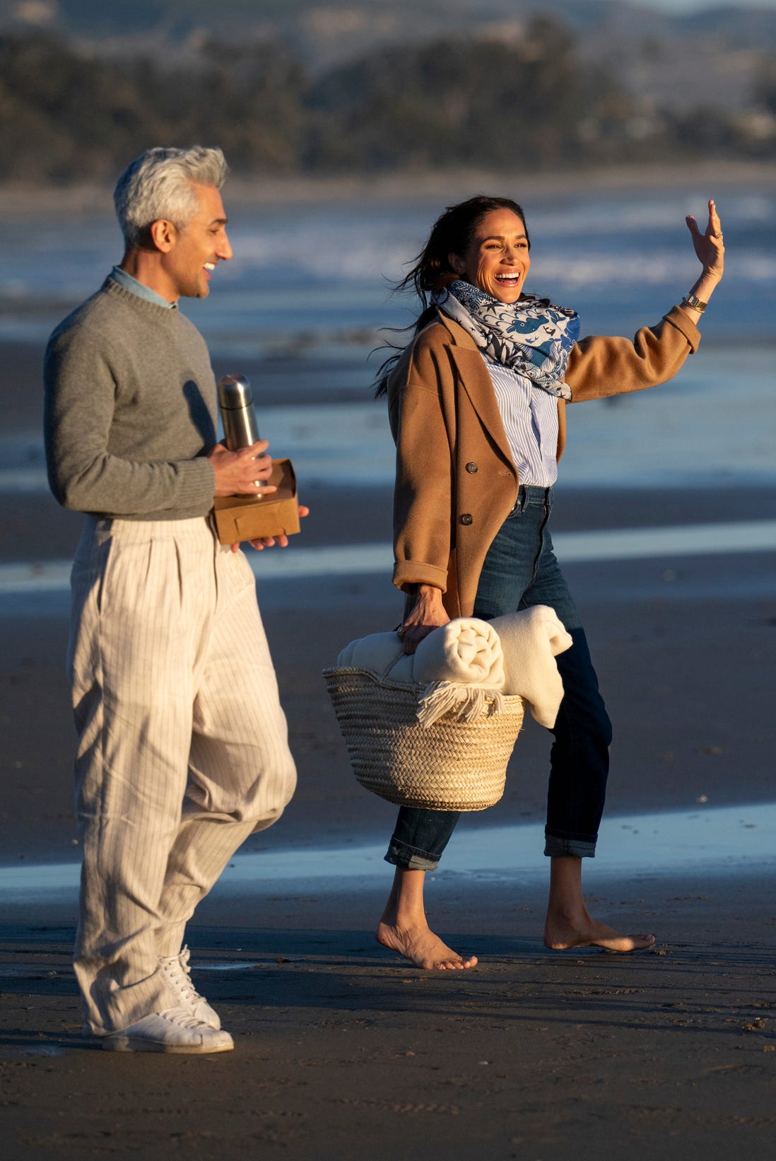 meghan markle on a beach