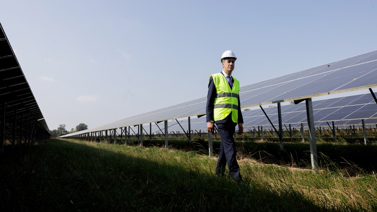 Ed Miliband told clean energy target is distant despite record year