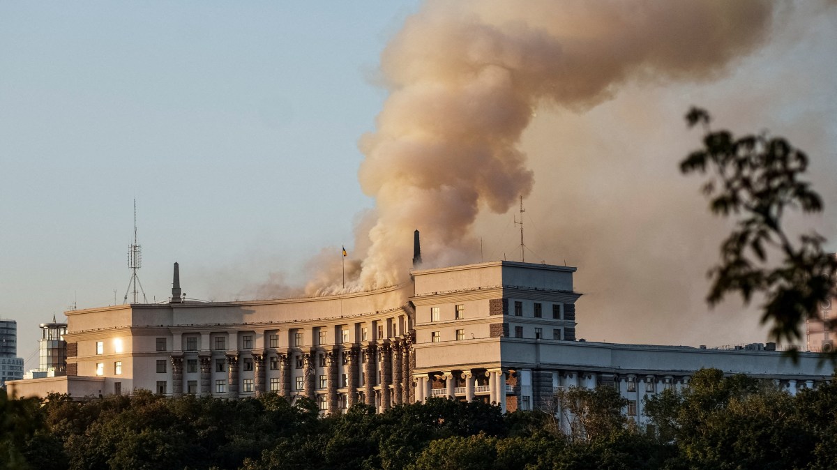 Russian attack hits government building in Kyiv