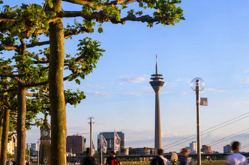Ifo institute cuts growth forecasts for German economy