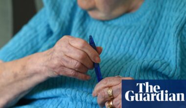 Doctors trial £100 blood test that could transform how NHS detects Alzheimer’s | Alzheimer's