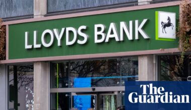 Lloyds to warn 3,000 staff they face sack for ‘underperformance’ | Lloyds Banking Group