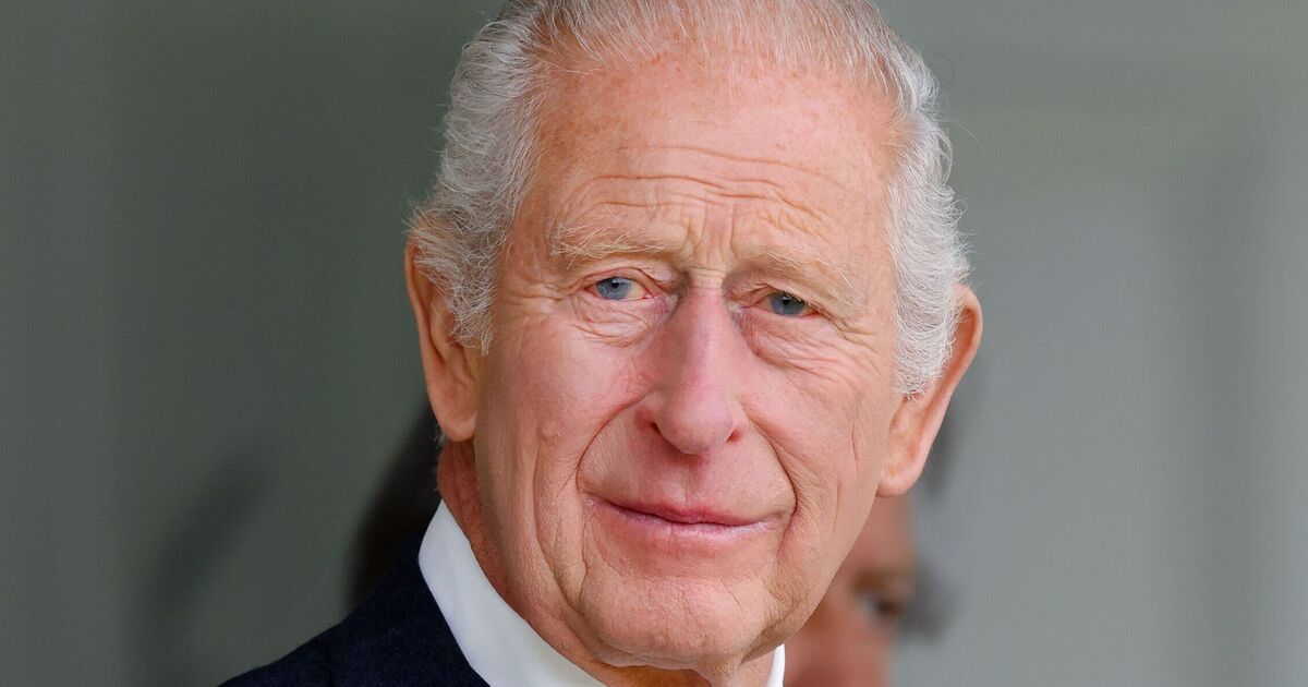 King 'to reunite with grandkids' after Prince Harry visit - Celebrity News - Entertainment