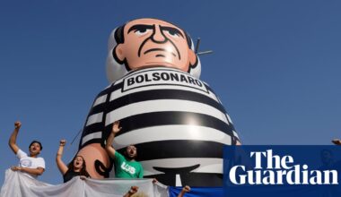 Brazilians take to the streets to celebrate Bolsonaro conviction | Jair Bolsonaro