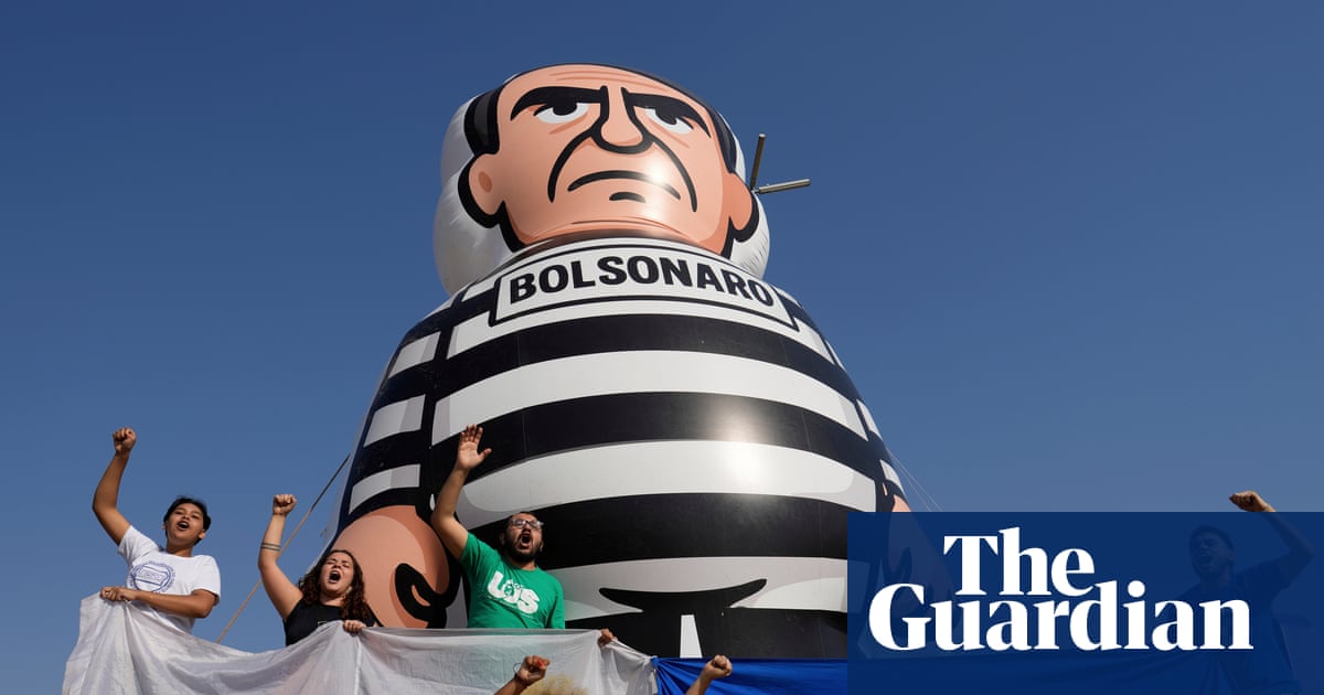 Brazilians take to the streets to celebrate Bolsonaro conviction | Jair Bolsonaro