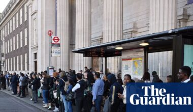 Limited tube services resume as strikes disrupt London for third day | London Underground