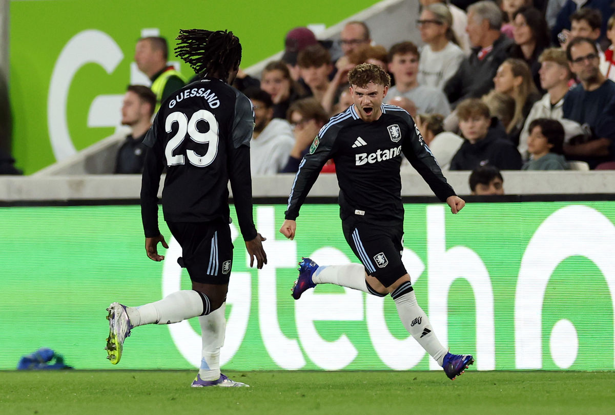 Supporting image for story: Carabao Cup: Brentford vs Aston Villa - Live