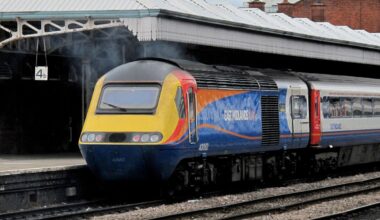 Supporting image for story: GPS pay-as-you-go rail tickets to be trialled in England for first time