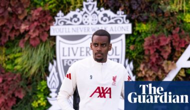 Arne Slot defends Isak over Newcastle strike and says it would never happen at Liverpool | Liverpool
