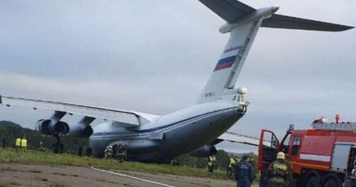 Mystery military plane carrying top secret cargo crashes minutes after take-off | World | News