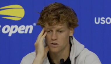 Jannik Sinner reacts to US Open fan trying to steal out of his bag | Tennis | Sport