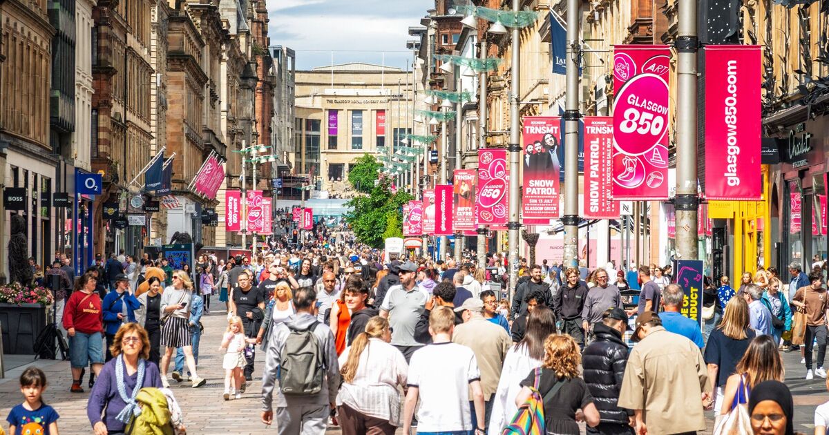 UK city 'crippled' by migrant crisis as huge problem erupts | UK | News