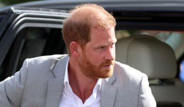 Royal Family LIVE: Prince Harry ‘not trusted’ and ‘must apologise’ | Royal | News