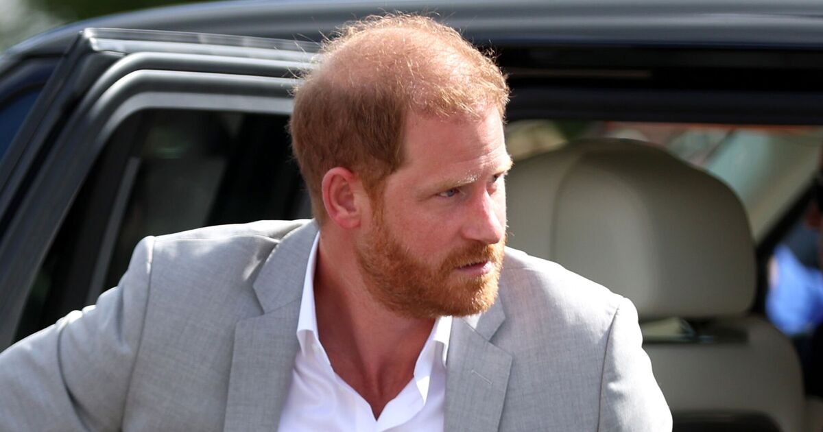 Royal Family LIVE: Prince Harry ‘not trusted’ and ‘must apologise’ | Royal | News