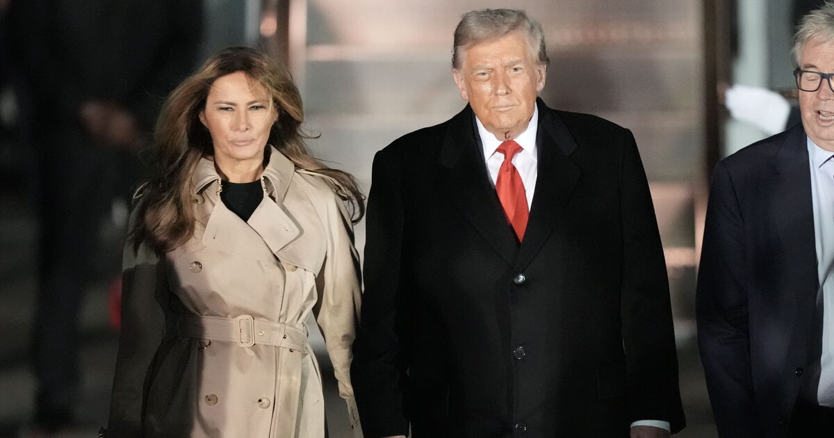 Donald Trump's first 10 words to Melania in the UK revealed by lip reader | Politics | News