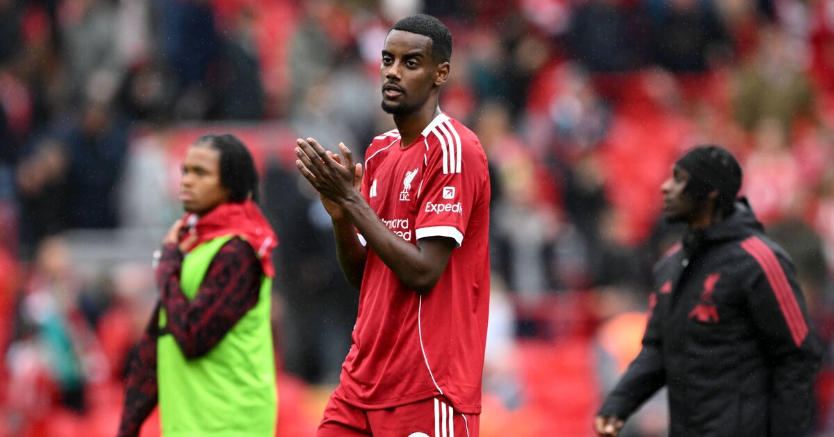 Liverpool lineups to face Southampton as Isak decision made | Football | Sport