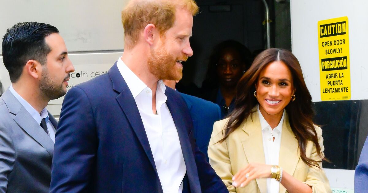 Royal Family LIVE: Prince Harry's plot to flee Britain and 'drama' before US move revealed | Royal | News