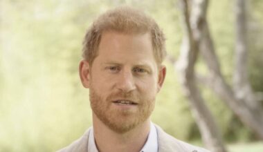 Royal Family LIVE: Prince Harry's ‘desperate pivot' will not mend rift | Royal | News