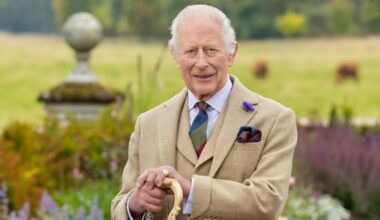 Eagle-eyed fans spot key change in the King's new official portrait | Royal | News