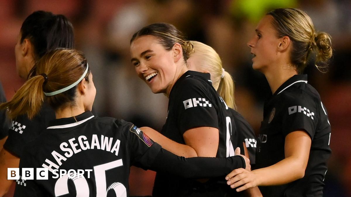 Tottenham 1-5 Man City: Grace Clinton scores and assists on debut against old side