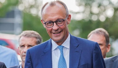 German Chancellor Urges EU to Scrap 2035 Combustion Engine Ban